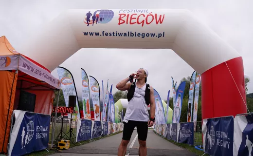 Jest zwycięzca Biegu 7 Dolin na 100 km! Dotarł do mety ze świetnym czasem [WIDEO] - 100